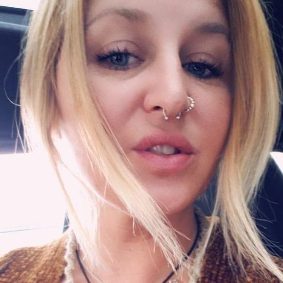 Meet your Posher, Johnna - Picture 1 of 1